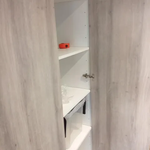 VB Renovatie project — Deuren en Poorten